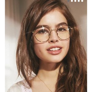 Urban outfitters Kendall readers